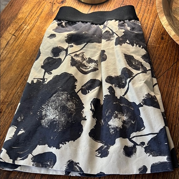 J. Crew Black and Cream Floral Mini Skirt - Picture 3 of 7